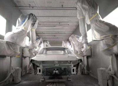 “中国智造”的新名片 探访上汽郑州智能制造工厂的激光焊机